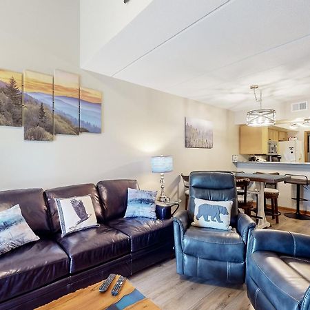 Eagles Nest Escape Apartment Гетлинбург Екстериор снимка