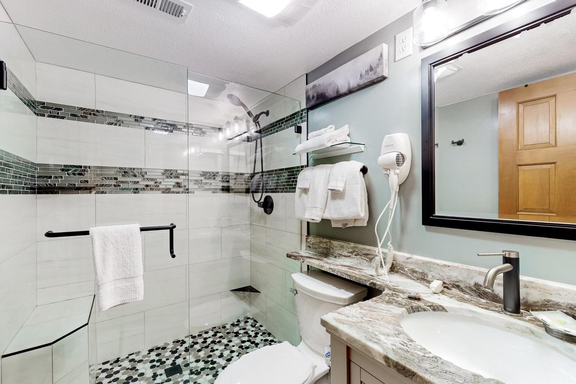 Eagles Nest Escape Apartment Гетлинбург Екстериор снимка