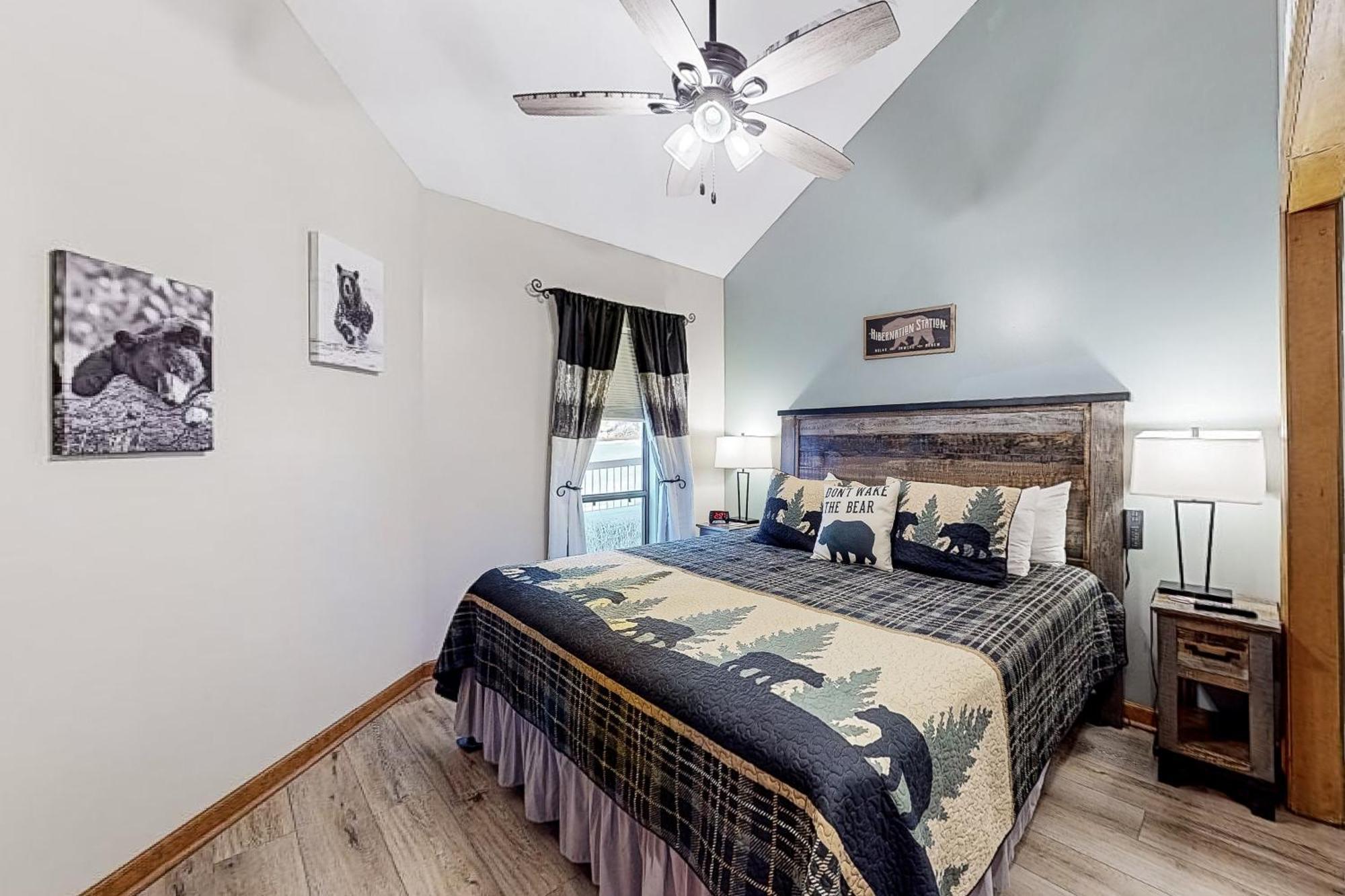 Eagles Nest Escape Apartment Гетлинбург Екстериор снимка