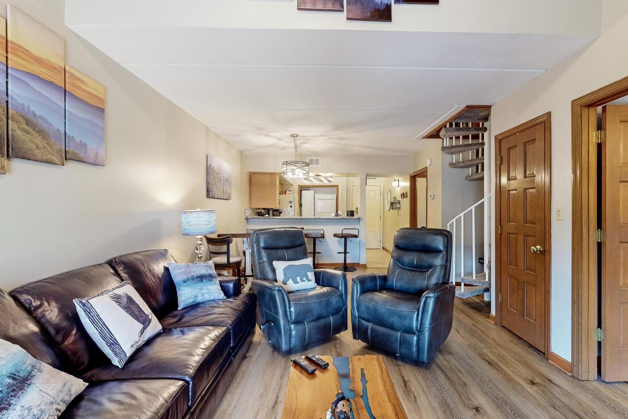 Eagles Nest Escape Apartment Гетлинбург Екстериор снимка