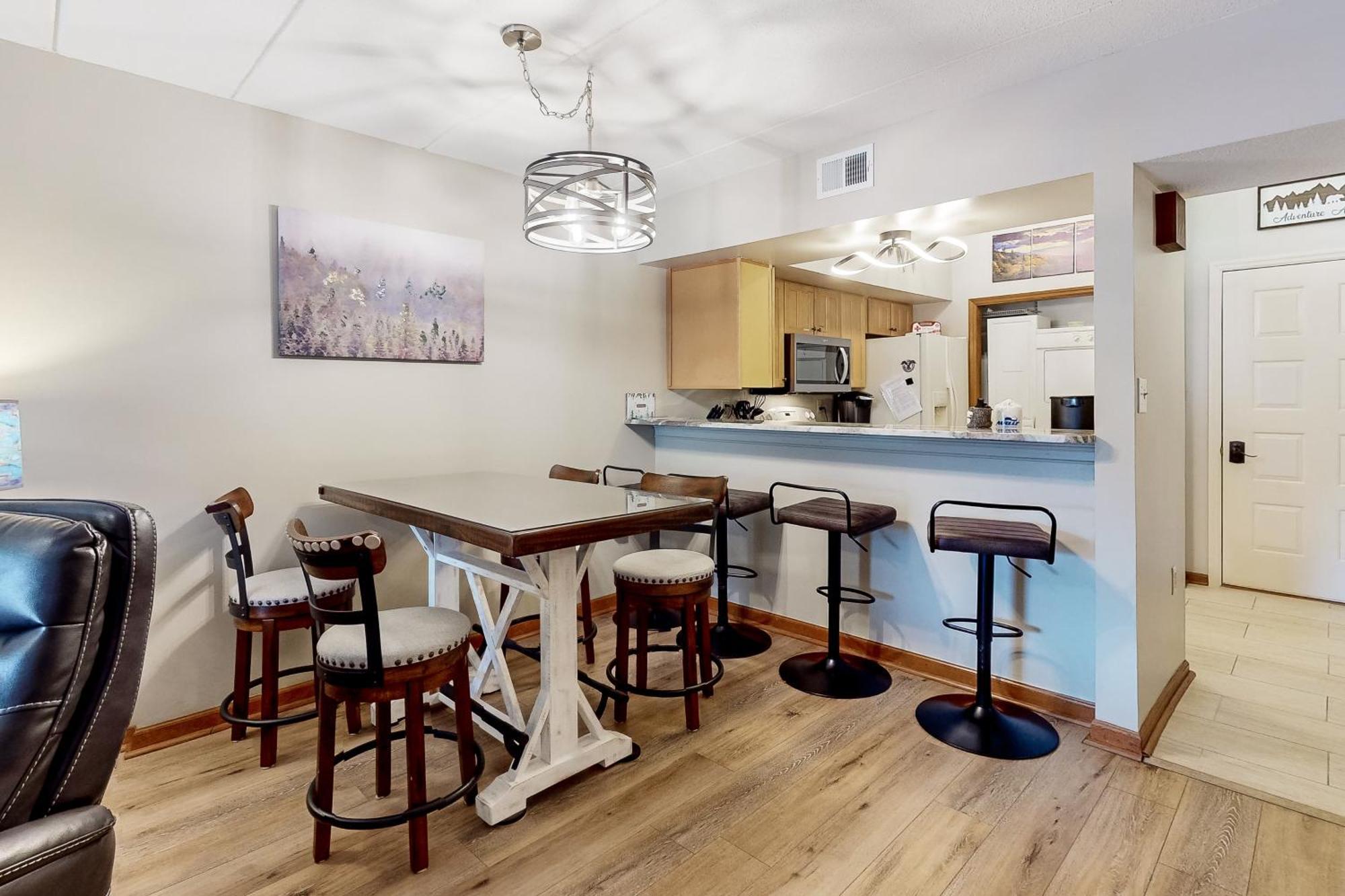 Eagles Nest Escape Apartment Гетлинбург Екстериор снимка